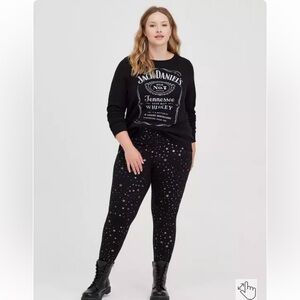Torrid Pocket Pixie black leggings with star pattern, size 2R